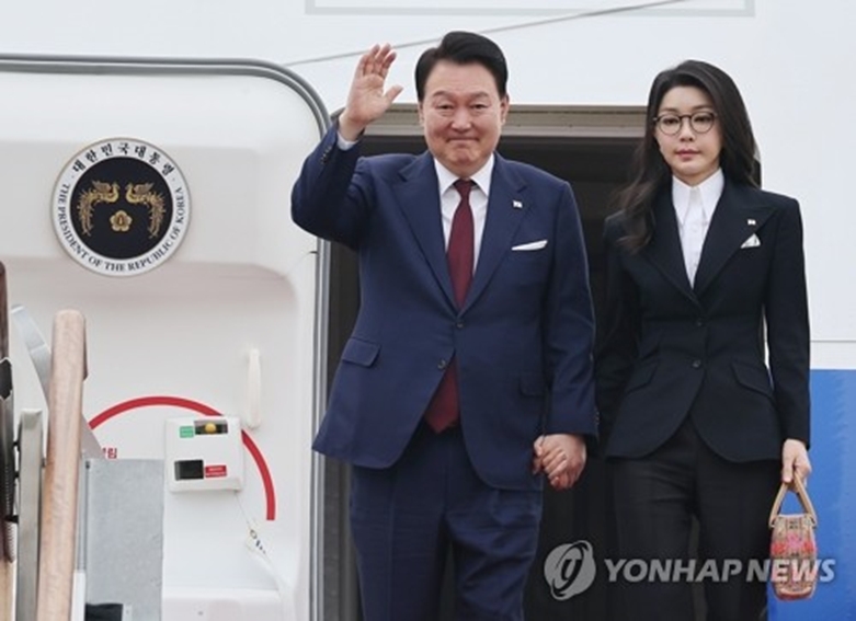 윤석열 대통령 내외(사진=연합)