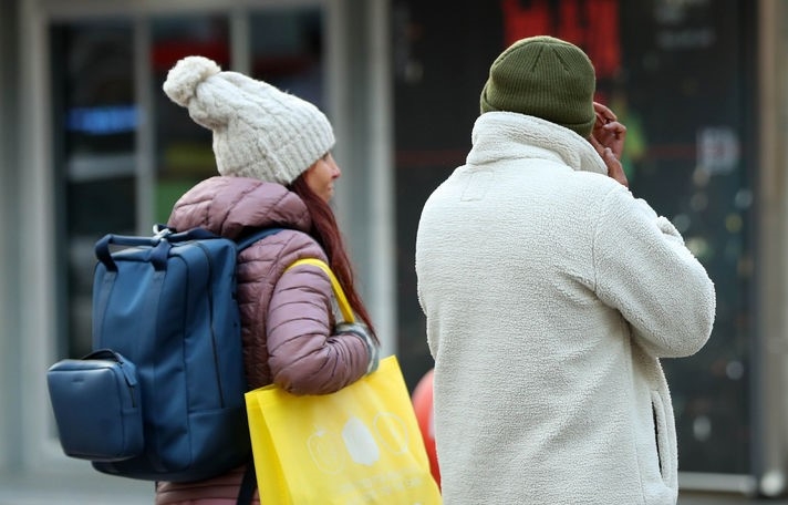 목요일인 9일은 이틀간 이어진 '반짝' 초겨울 추위가 잠시 누그러져 포근한 날씨를 보이겠다.