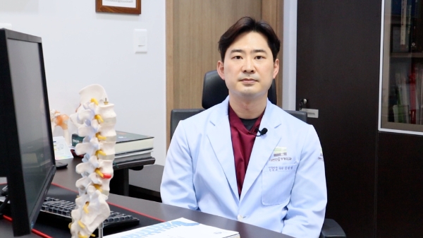 겨울철 빈번한 노인 낙상 사고, 척추압박골절 주의