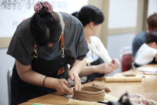 한국전통문화산업연구소, 충청지역 '2023 행복한 공예교육' 성료