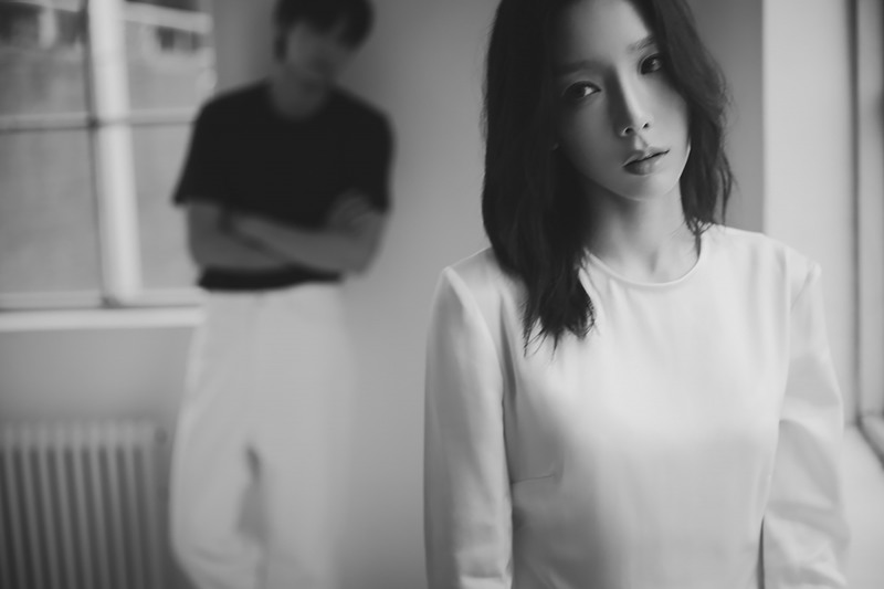 태연, 신곡 ‘To. X’로 들려줄 불합리한 사랑 속 공허함…세련된 비주얼+연인 관계의 내러티브 담은 티저 이미지 공개