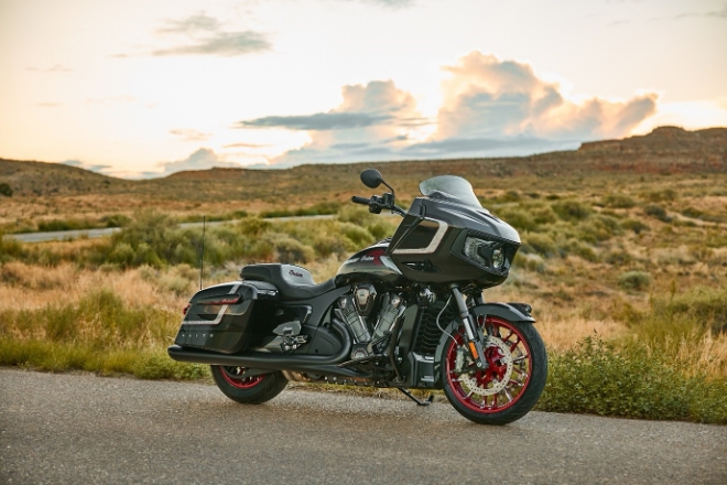 인디언 모터사이클, 2024년형 모델 라인업 공개… 한정판 2024 챌린저 엘리트 눈길