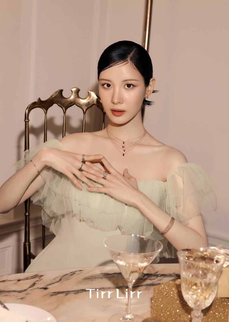 티르리르 뮤즈 서현의 홀리데이 광고 캠페인 공개