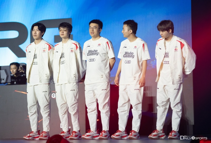 웨이보는 어떻게 강팀이 되었나