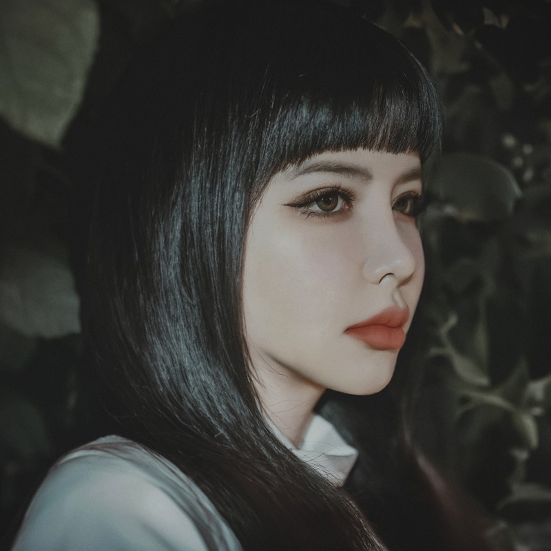 박봄, 신곡 ‘아이(I)’ 앨범 재킷 이미지 공개…‘화려한 비주얼+깊어진 분위기’