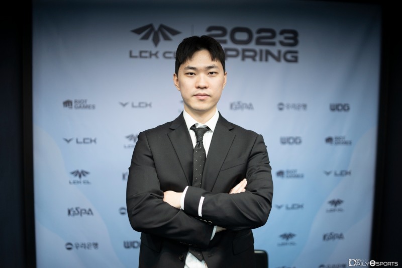 롤드컵 우승팀 T1, CL 리빌딩 시작...'루인' 감독 등 4명과 결별