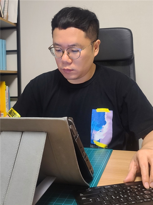 경남웹툰캠퍼스 ‘새동네’ 작가 임성훈, 네이버 웹툰 신작 연재