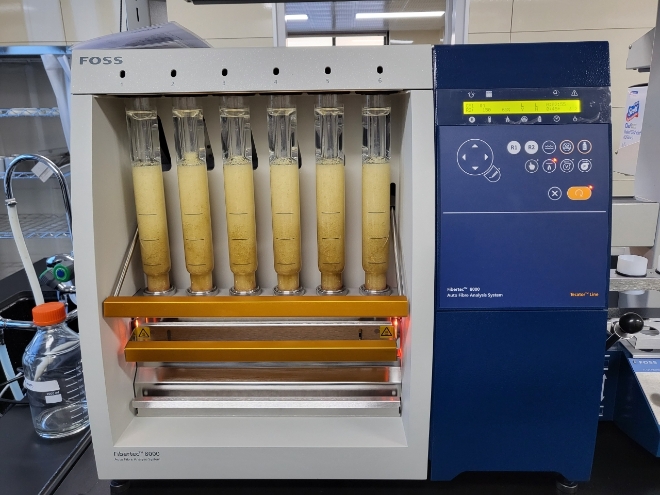 자가배합 섬유질배합사료 / 사진=담양군 제공