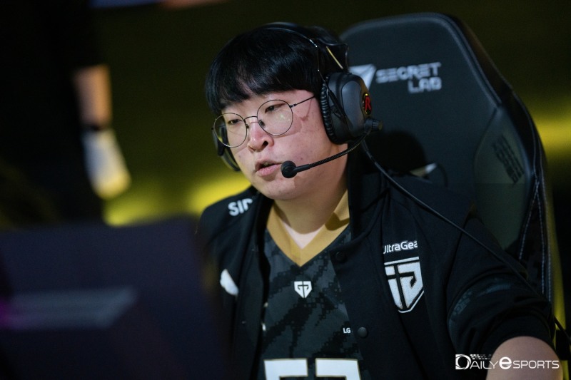 젠지 LCK 3연패 이끈 '딜라이트' 유환중, 한화생명 이적