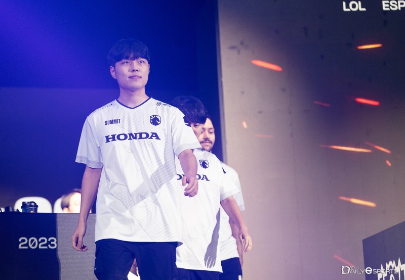 TL 떠나는 '서밋', "언어-문화 공부에 소홀해진 것 아쉽다"