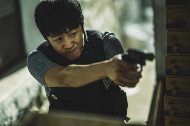 '독전 2' 정준원, 짧지만 강렬하다…숨 막히는 총격전 열연