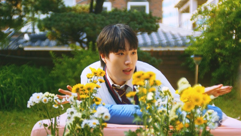 잠비노, 29일 정규앨범 선공개곡 'Happy B!tch' 발매…이영지 지원사격
