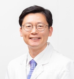 건국대병원병리과김완섭교수