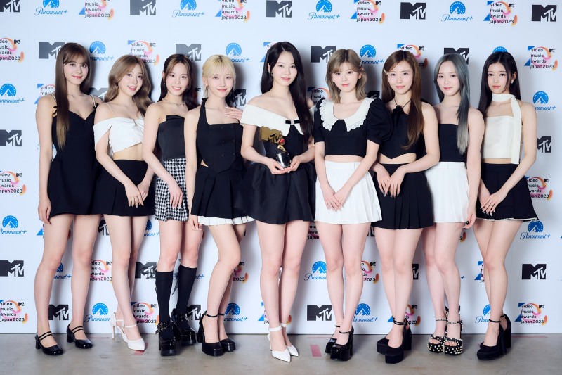 NiziU, 2023 화려한 피날레 예고…국내 방송사 연말 무대→'홍백가합전' 출격