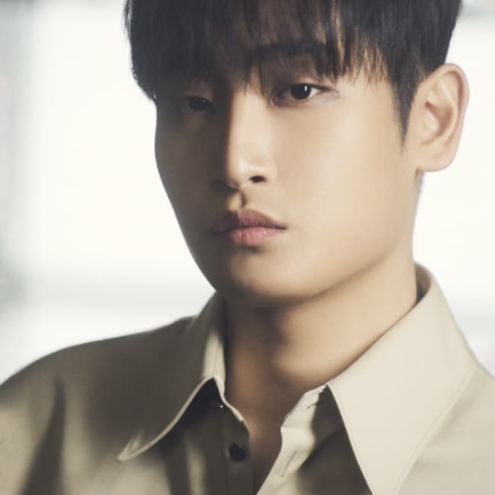 2023년 TJ 노래방 결산차트 1위에 오른 가수 박재정/ 사진=로맨틱팩토리 제공