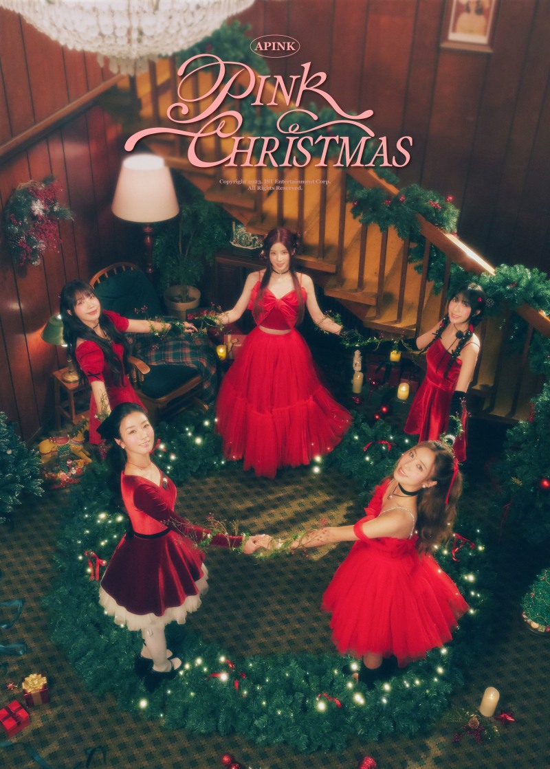 에이핑크, 'PINK CHRISTMAS' 단체 콘셉트 포토 공개…크리스마스에 핀 '포인세티아'