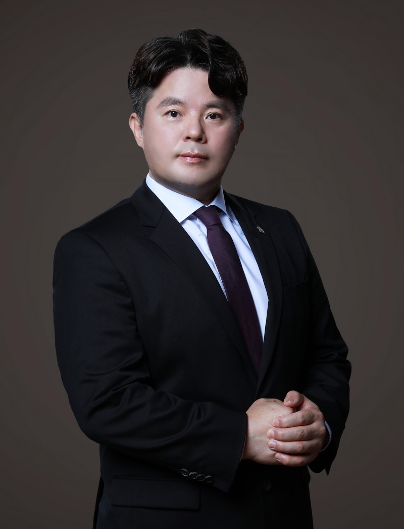 업무상위력성범죄, 폭행이나 협박 없이도 성립 가능해