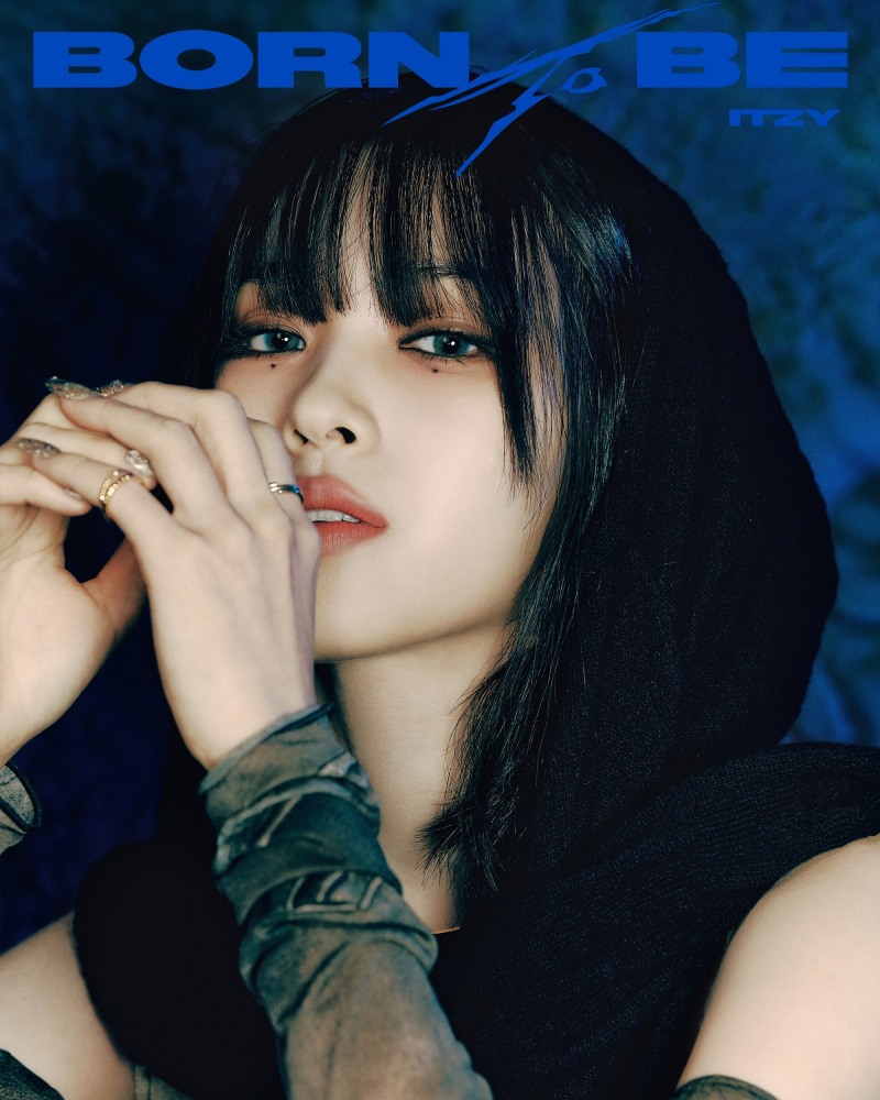 ITZY 류진, 신보 ‘BORN TO BE’ 개인 티저 콘텐츠 공개…‘강인한 포스 & 와일드 매력’