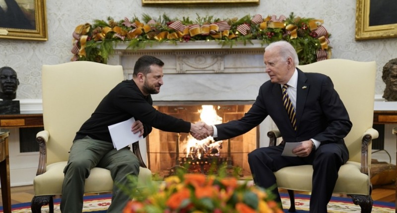 백악관서 만나 악수하는 미·우크라 정상(AP=연합)