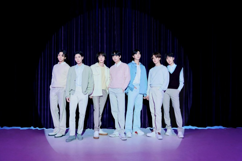 방탄소년단 ‘봄날’, 6년 만에 역주행…83개 국가/지역 아이튠즈 ‘톱 송’ 깜짝 1위