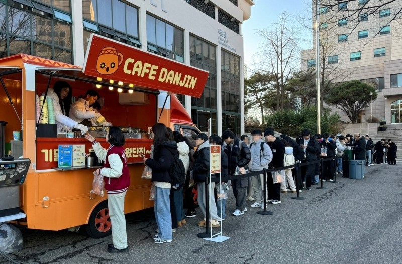 넥슨,'던전앤파이터' IP 공식 카카오톡 이모티콘 출시