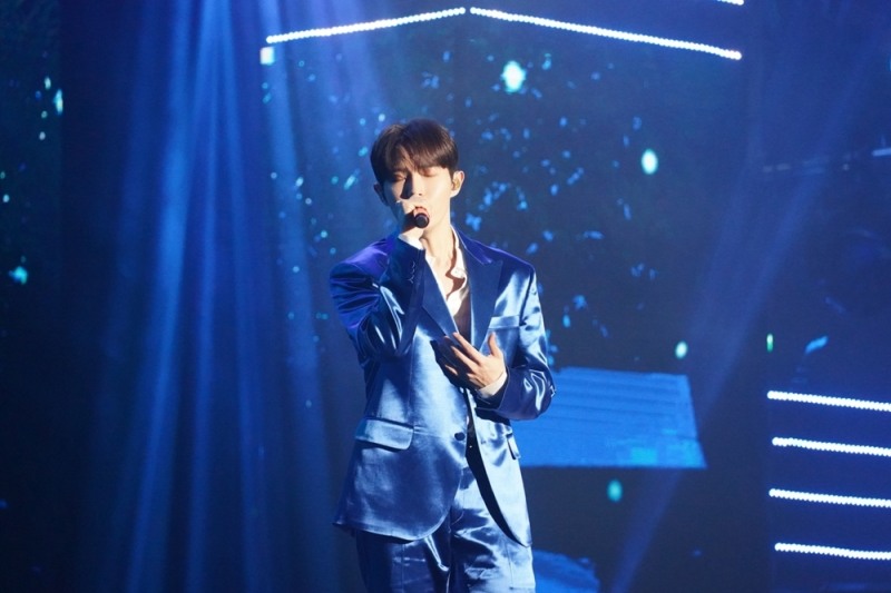 김재환, 多장르+완성도 높은 무대로 꽉 채운 'NOT ALONE'
