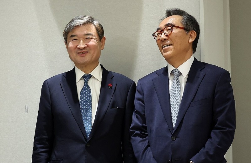 밝게 웃는 조태용 국정원장·조태열 외교장관 후보자(서울=연합)