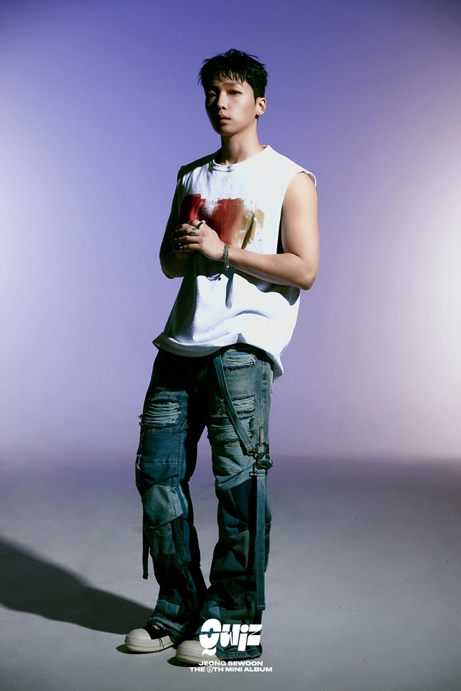 정세운, 신보 ‘퀴즈’ 세 번째 콘셉트 포토 공개…퇴폐미 발산