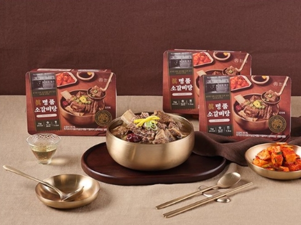 이연에프엔씨 ‘더 블랙 명품 소갈비탕’ 출시