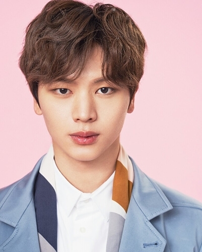 육성재, 아이윌미디어와 매니지먼트 전속계약 체결…2024년 새로운 작품으로 인사