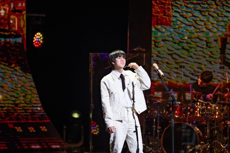 이무진, ‘별책부록’ 서울 콘서트 성료…계속되는 공연·음원 강자 행보