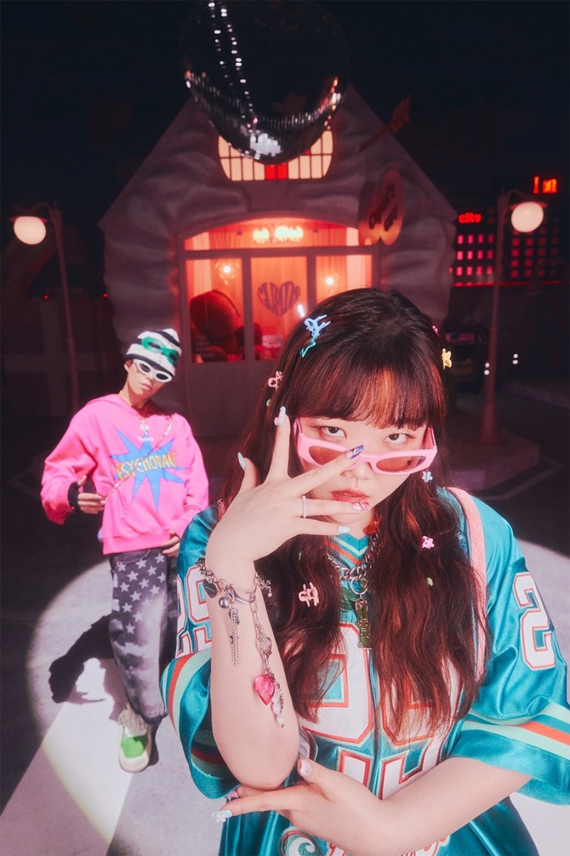 AKMU, ‘Love Lee’하게 물들인 2023년…데뷔 10주년 앞두고 '종횡무진'