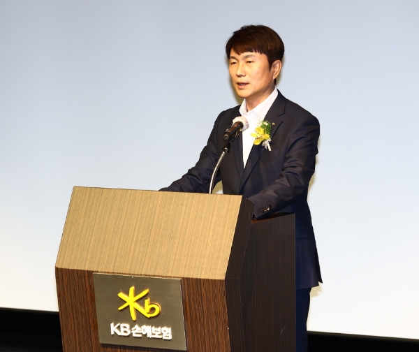구본욱 KB손해보험 신임 대표가 취임사를 발표하고 있다. / 사진=KB손해보험 제공