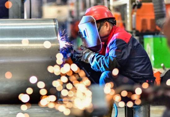 (상보) 중국 12월 차이신 제조업 PMI, 50.8로 예상(50.4) 상회...전월 50.7