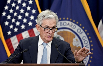 (상보) FOMC 의사록 "금리 당분간 제약적 수준 유지하는 게 적절"