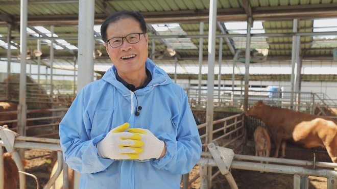 대상을 수상한 태화한우농장 이규천 대표. / 사진=농협 제공