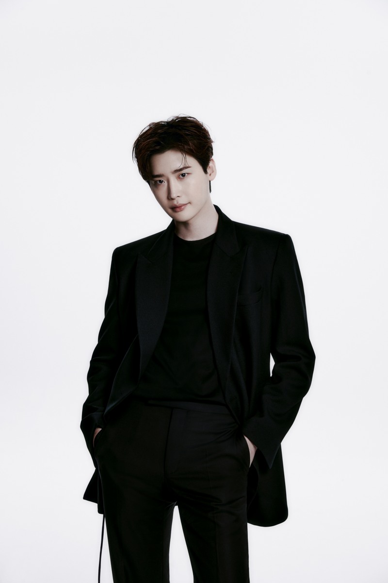 Photo=Actor Lee Jong-suk