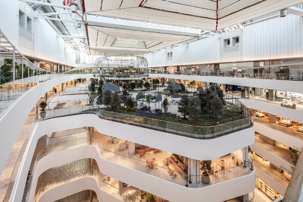 센트온 향기마케팅이 진행중인 더현대 서울 ‘사운즈 포레스트' 전경 (사진제공=현대백화점)