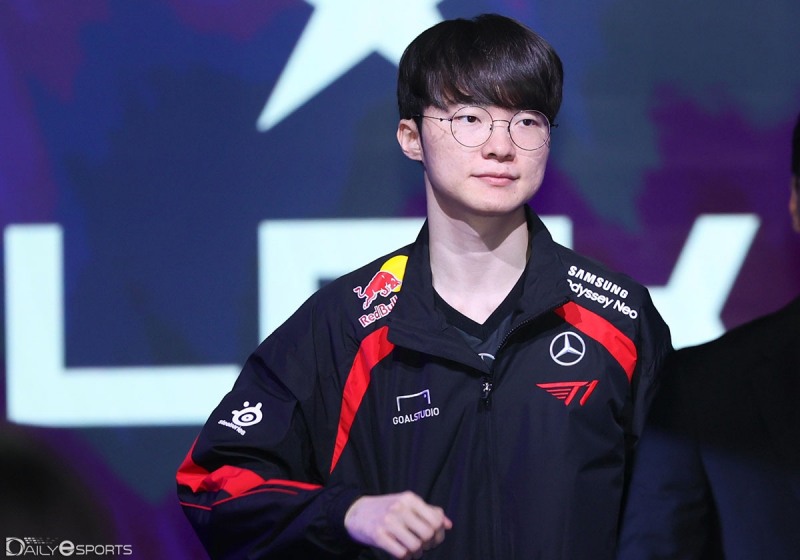 '페이커' 이상혁은 솔로 랭크에서 자주 흐웨이를 기용했다.