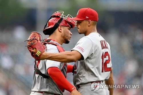 조던 힉스(오른쪽)