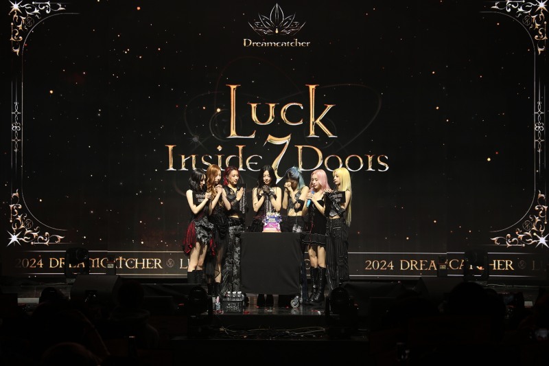 드림캐쳐, 데뷔 7주년 기념 콘서트 성료…선물 같은 공연 선사
