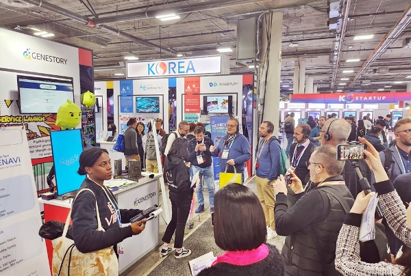 미국 ‘CES 2024’ 통합한국관 내 ‘진스토리코리아’ 부스 전경 (사진제공=진스토리코리아)