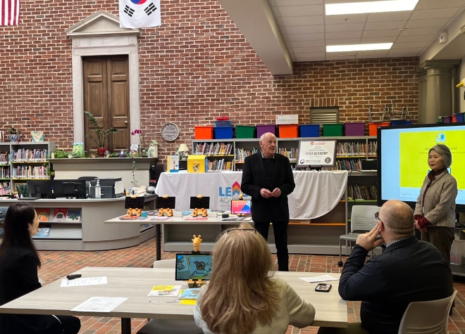 행사에 참석한 제럴드 다이얼(Gerald Dial) 전 앨라배마주 상원의원이 참관객들에게 인사말을 하고 있다.