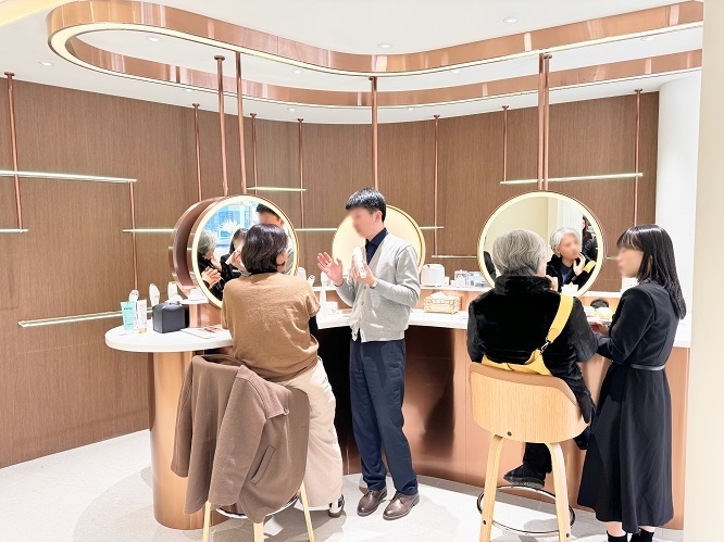 홍케어 뷰티디바이스 듀얼소닉 강남 신사점, 오픈런 행사 성료