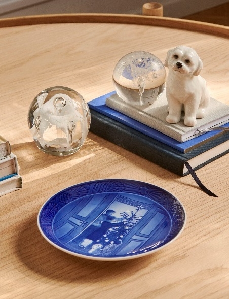 로얄코펜하겐 2024 컬렉터블 ‘이어 플레이트’와 ‘피규린’