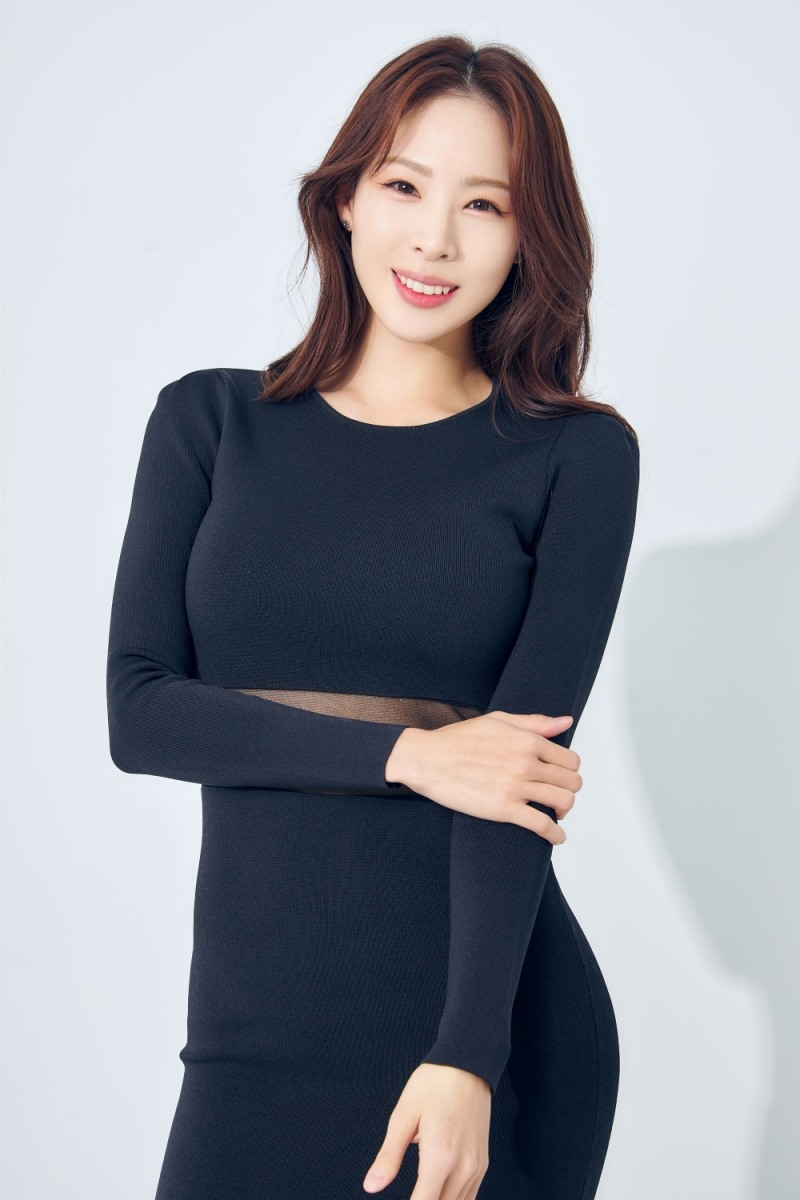 신수지, A2Z엔터테인먼트와 전속계약 체결…활발한 활동 예고