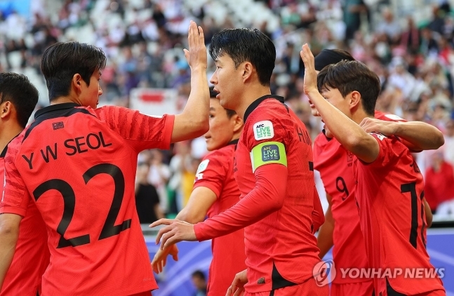 아시안컵 대한민국 조 2위 득될까?…조 1위는 체력 안배·경고 관리에도 불리