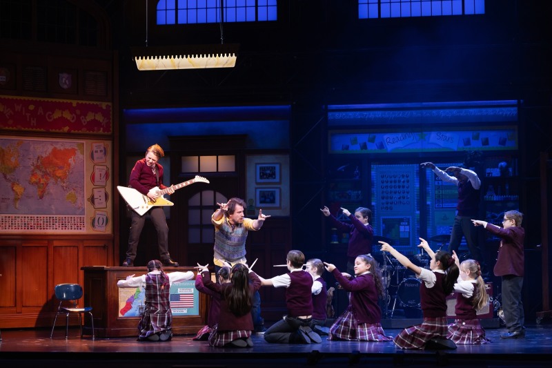 ‘스쿨 오브 락’ 월드투어, 내달 2일 마지막 티켓 오픈…청하 “어린 시절 꿈틀거리던 락 스피릿이 잠시 깨어나는 기분”