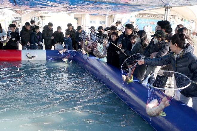 숭어잡기체험장 / 사진=무안군 제공