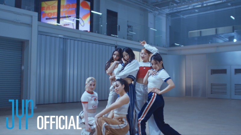 VCHA 향한 스포트라이트…데뷔곡 'Girls of the Year' 뮤직비디오 티저 추가 공개